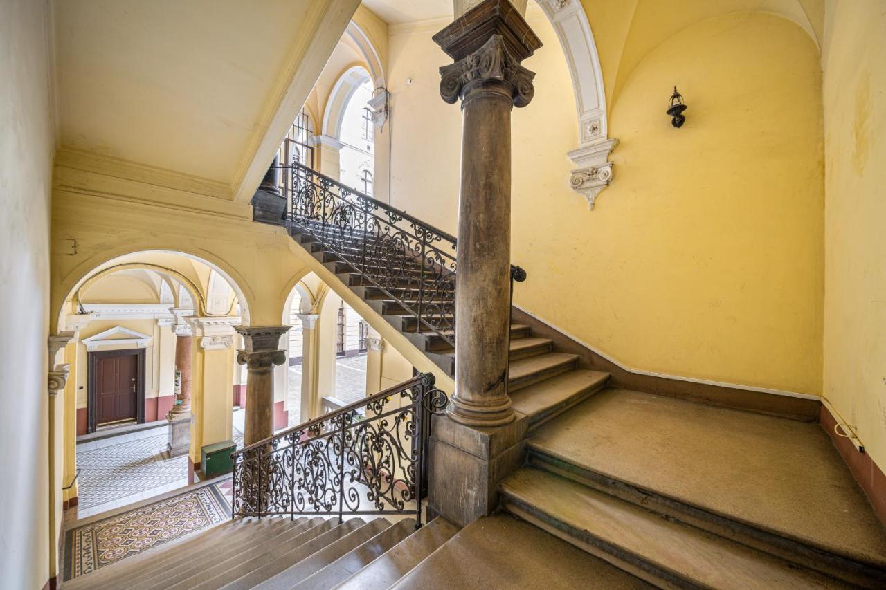 Apartments Next To The Synagogue 부다페스트 외부 사진